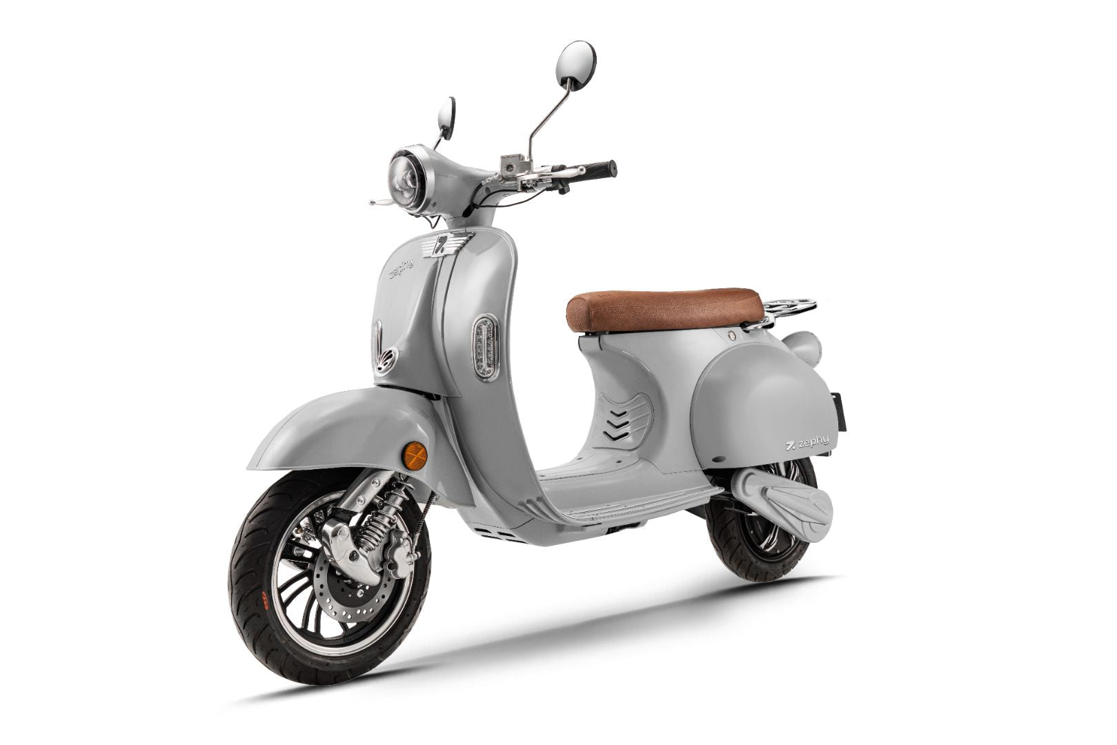 Silver scooter Look